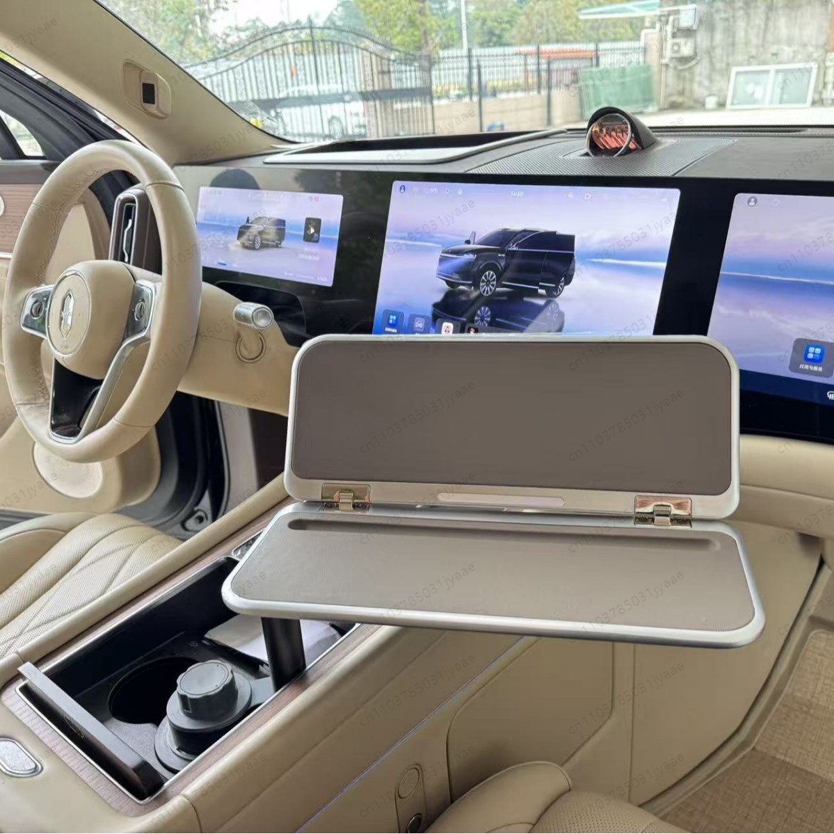 新型車用折りたたみ式トレイテーブル、後部座席運転者向けポータ - Desk Setup Laptop のレビューと価格