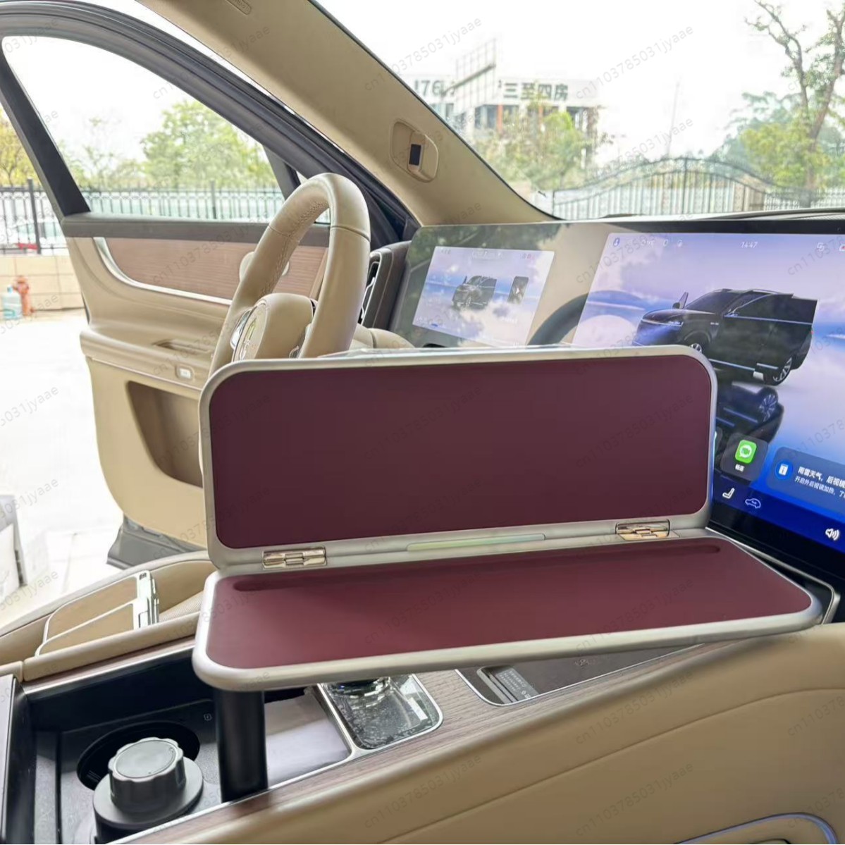 新型車用折りたたみ式トレイテーブル、後部座席運転者向けポータ - Desk Setup Laptop のレビューと価格